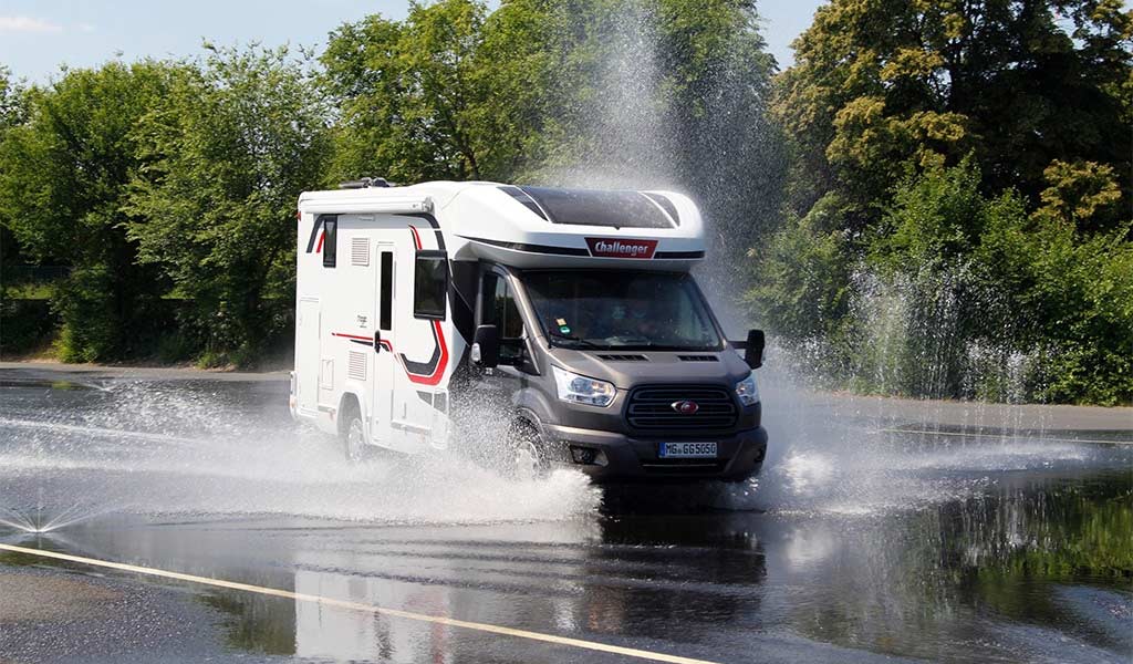 Gutschein für ein ADAC Wohnmobil-/ Caravan Fahrsicherheitstraining