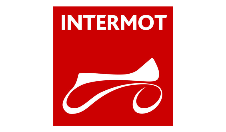 Das rote quadratische INTERMOT Logo zeigt eine weiße stilisierte Motorradgrafik